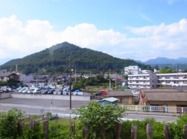 小淵沢の住宅サムネイル